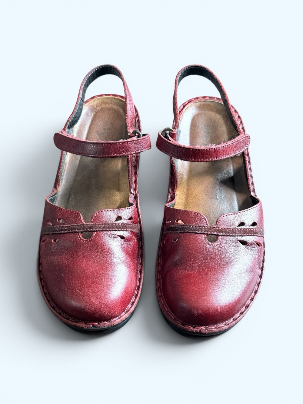 NAOT Gardenia Leather Comfort Sandals in Burgundy Size 40